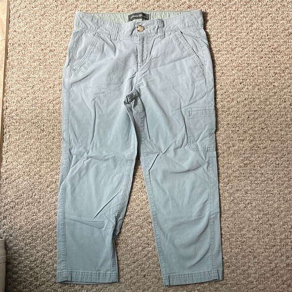 Eddie Bauer Pants - Eddie Bauer Slighly Curvy Cropped pants Capris